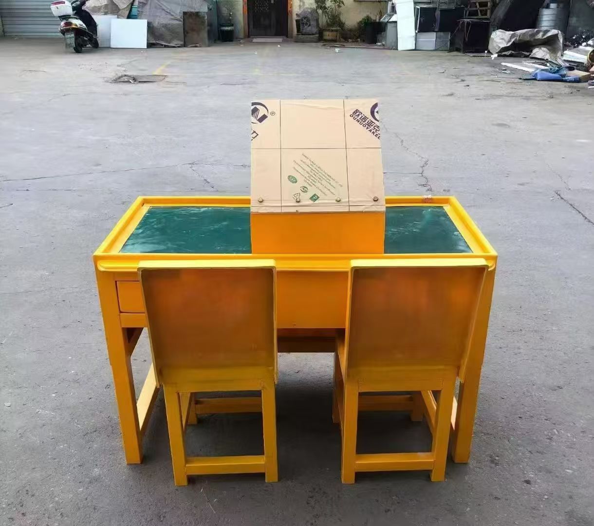 老街街道防静电导通桌井下煤矿火工品发放桌：危险品流转的安全守护者